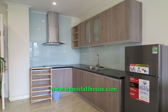 700$/month to rent a brand new serviced apartment in Doi Can, Ba Dinh