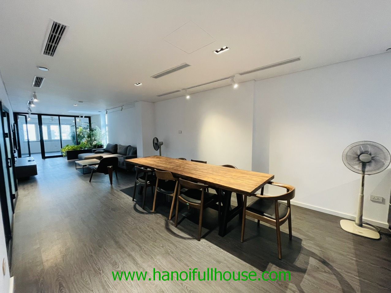 Professional serviced apartment 4 bedrooms, nice design in Tay Ho for lease