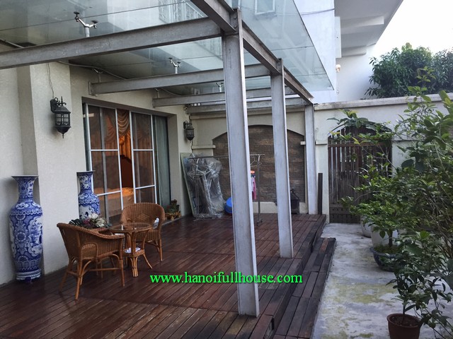 Serviced apartment in Tay Ho has a private beautiful garden to let, 01 bedroom, furnished