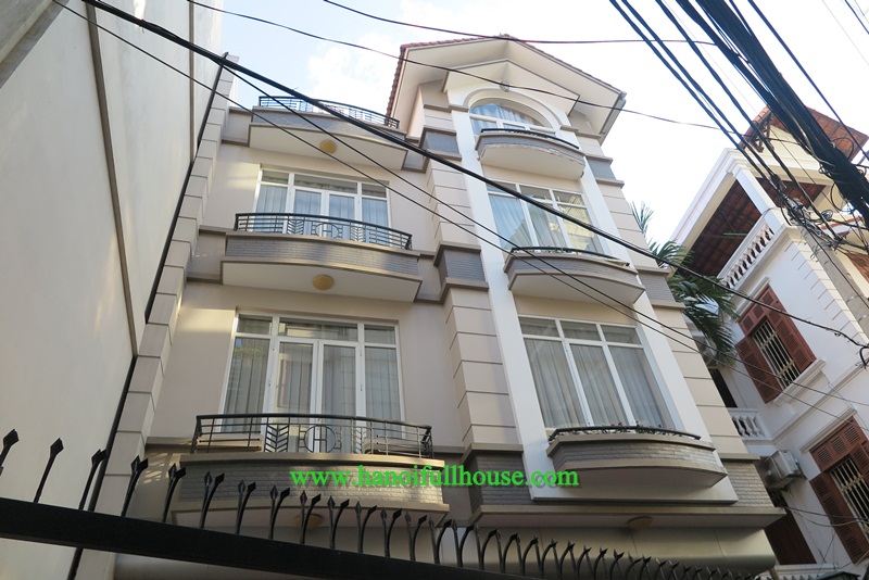 A modern house for rent in Tay Ho, five bedrooms with lake view