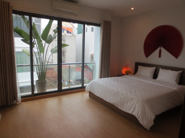 Well- furnished serviced apartment with 2 bedrooms for rent in Hai Ba Trung dist, Ha Noi
