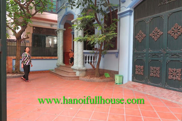 7 bedroom perfect house in Ba Dinh for teachers stay