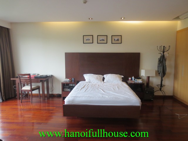 Luxury apartment with 1 bedroom for rent in Xuan Dieu street, Tay Ho dist, Ha Noi