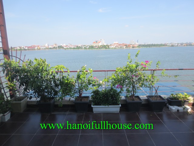 West Lake view, Balcony serviced apartment 01 bedroom rentals in Tay Ho dist, Ha Noi