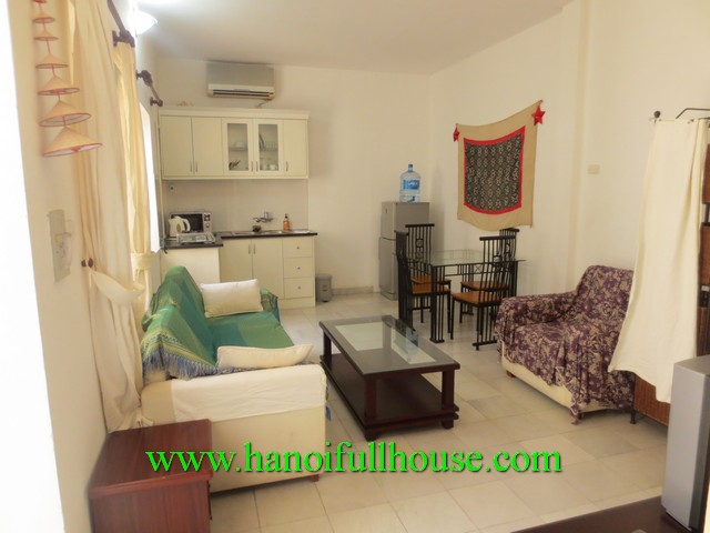 Balcony serviced apartment rentals in Hoan Kiem dist, Ha Noi