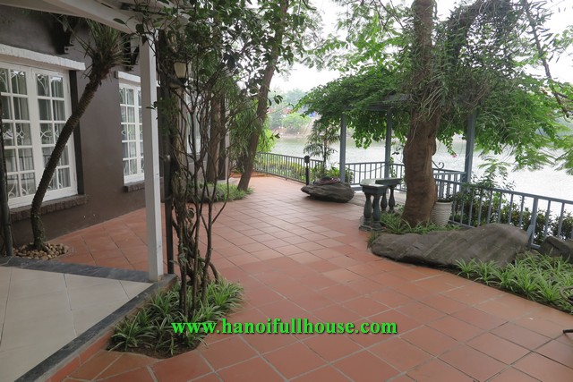 Super nice villa in Tay Ho district, beautiful garden and lake view for lease.
