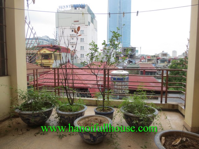 Quiet house nearby Ngoc Khanh lake & Daewoo hotel for rent