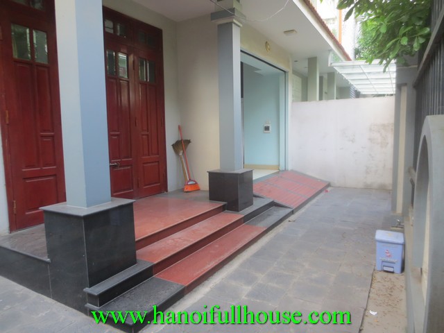 Badinh house, fully furnished, 4 bedroom, wooden floor for rent