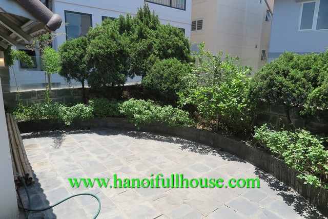Find a housing agent in Tay Ho, Ha Noi for rent house