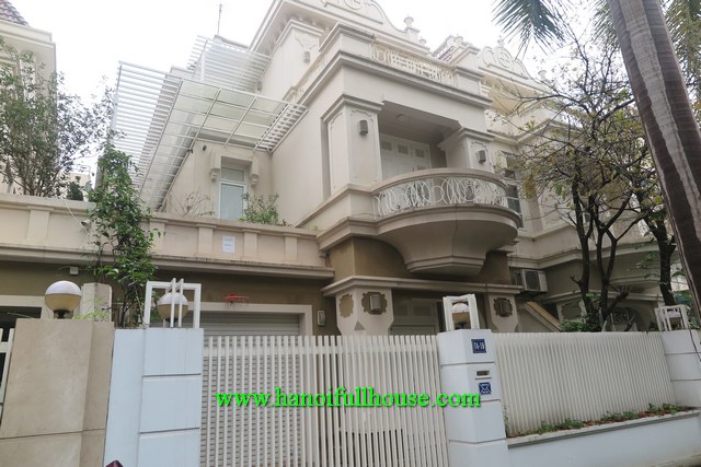 4BRs / Partly furnished villa with a garage in Ciputra, Tay Ho distr for lease 