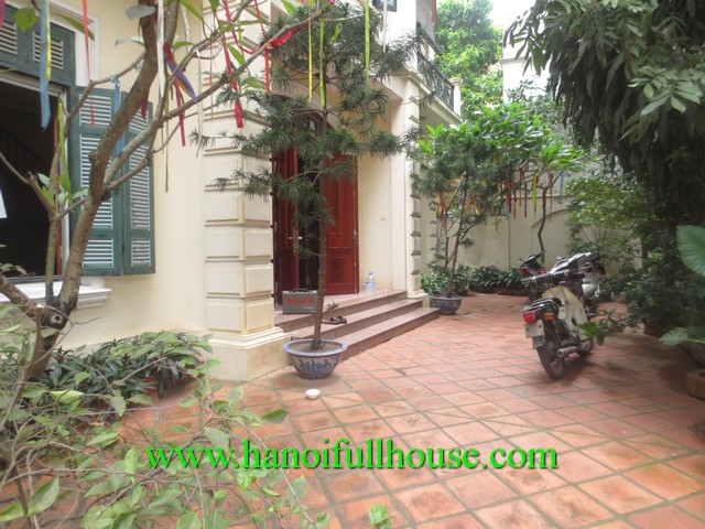 4 bedroom villa with a nice terrace, front yard, furnished in Dang Thai Mai street, Tay Ho 
