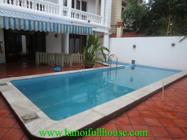 Big modern villa for rent in Tay Ho dist. It has swimming pool, garden, lake view