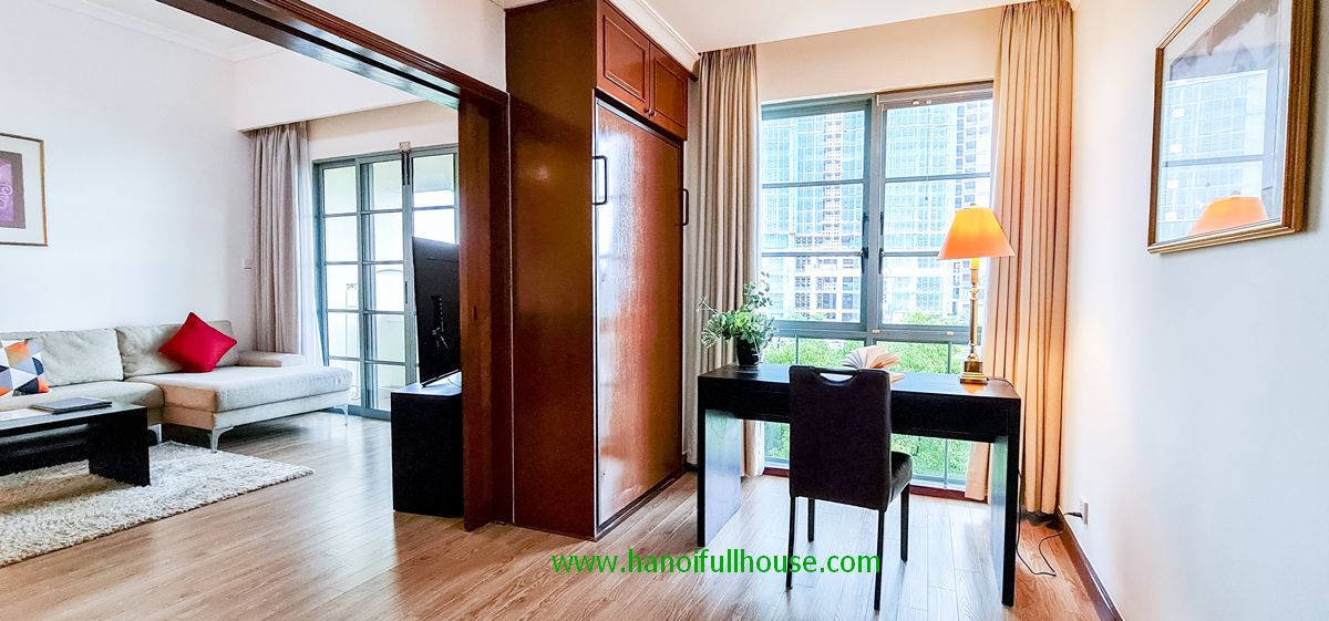 Elegant 3 bedroom apartment with lake view in Tay Ho for lease