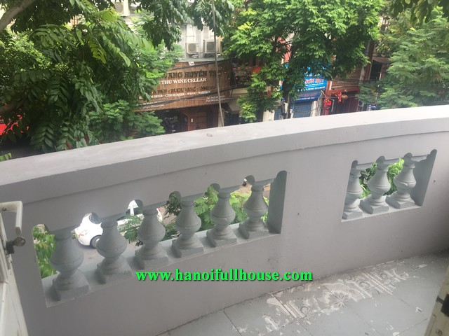A nice serviced apartment with full services in Hanoi center for rent