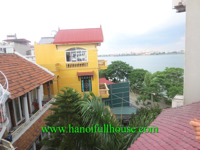 a cheap house with 4 bedroom in Tay Ho dist rentals