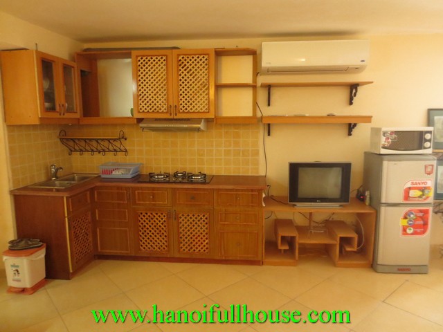 Cheap serviced apartment in Hoan Kiem dist for rent. Apartment in Hanoi center