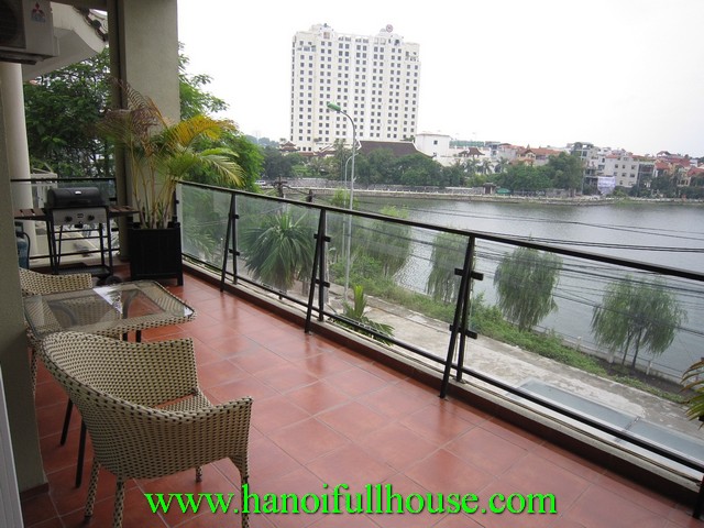 Luxury serviced apartment with 3 bedrooms for rent in Tay Ho dist, Ha Noi