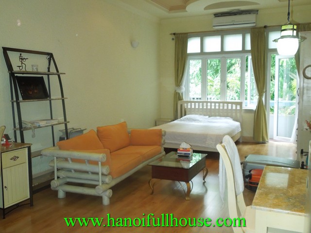 Truc bach lake studio room for rent. Fully furnished, lift, nearby West lake area