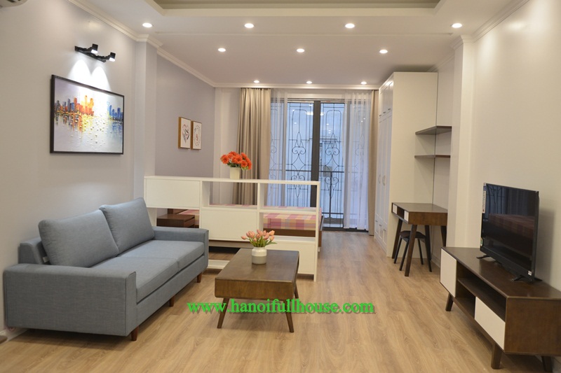  A professional serviced apartment in Cau Giay for rent, plenty of light