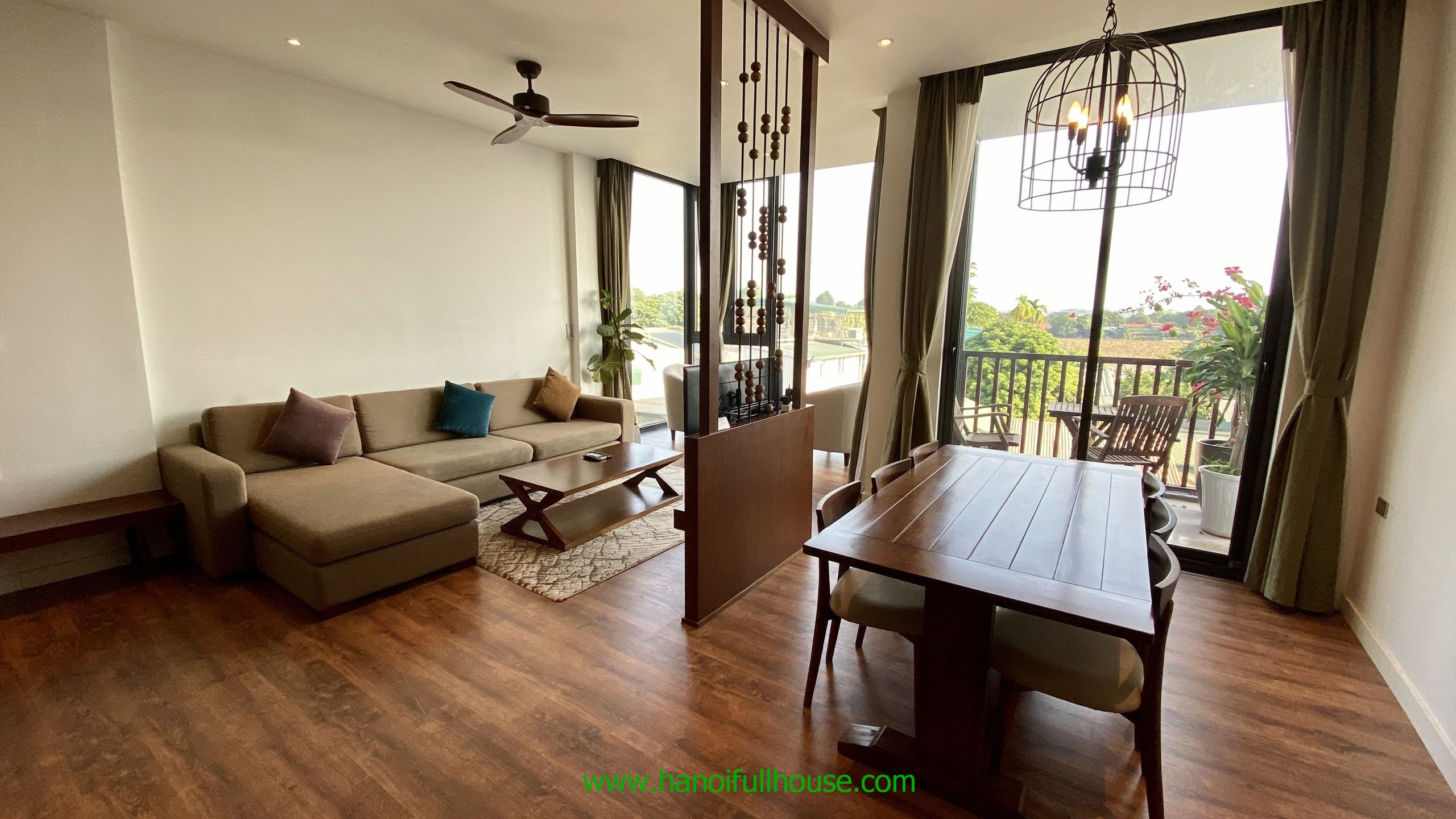 A well furnished apartment, 3 bedroom in Tay Ho for lease