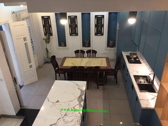 For rent house with 5 bedrooms located on Doi Can street, Ba Dinh dist