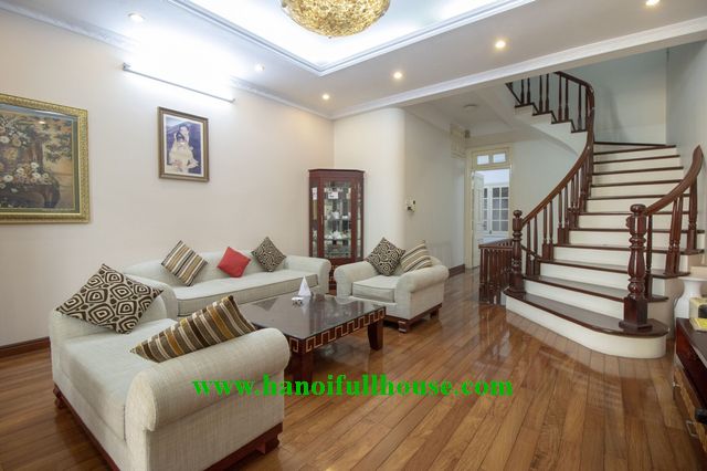 Lovely and ideal house with 3 bedrooms for rent in Ba Dinh