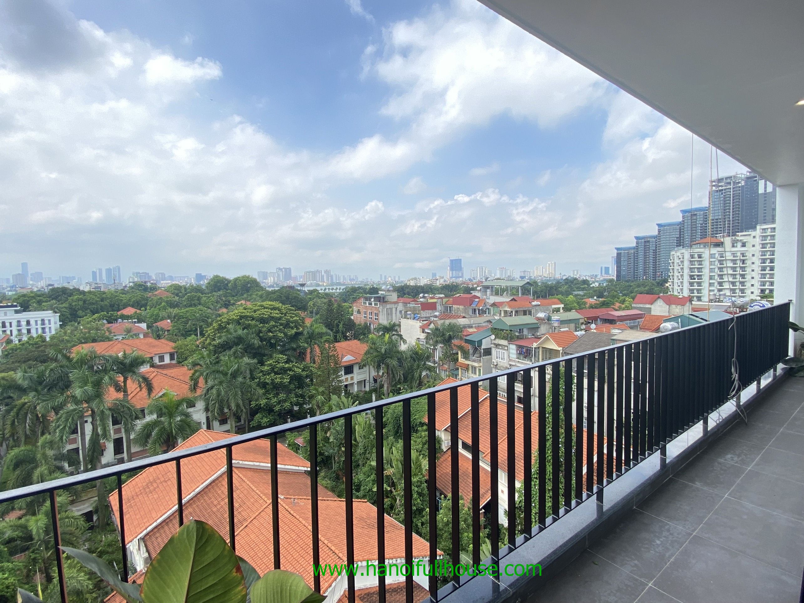 Tay Ho brand new apartment with 3 BRS, 3 WCS  with lake view for rent 
