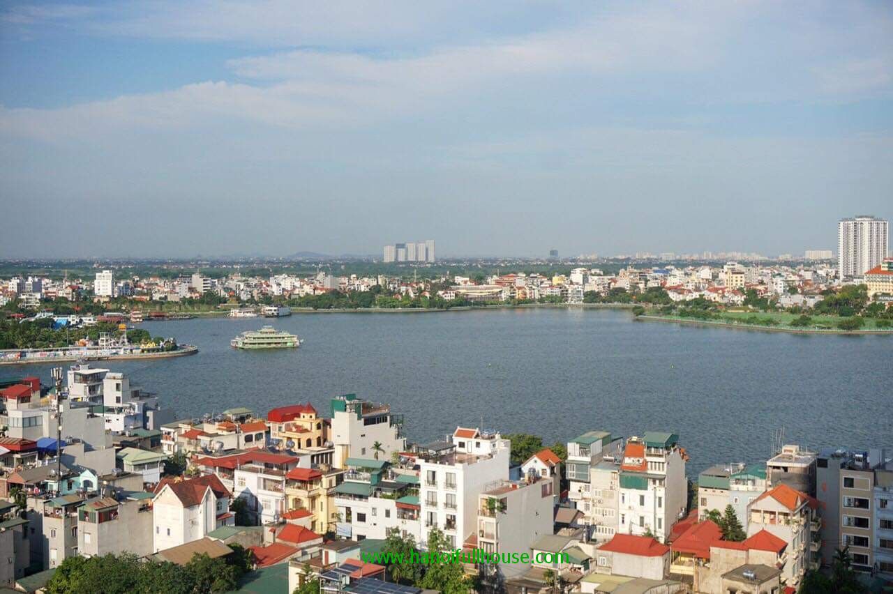 Căn hộ nhỏ xinh, view hồ ở D'. El Dorado Lạc Long Quân cho thuê