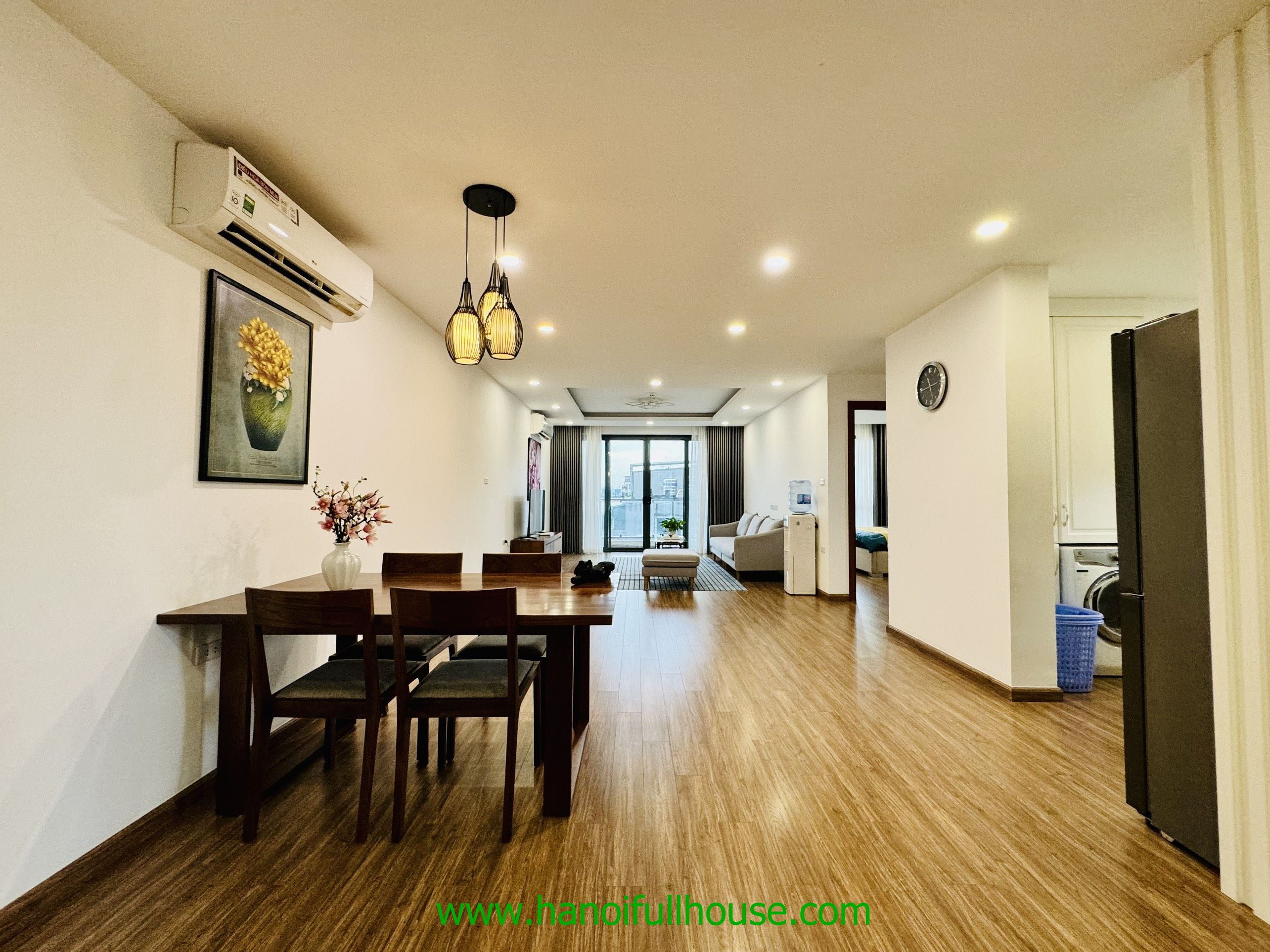 Căn hộ hiện đại, 3 phòng ngủ cho thuê ở đường Xuân Diệu
