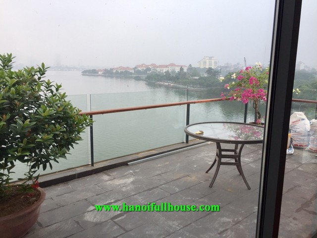 Luxurious apartment, 1 bedroom, spacious balcony for rent on Quang An street.