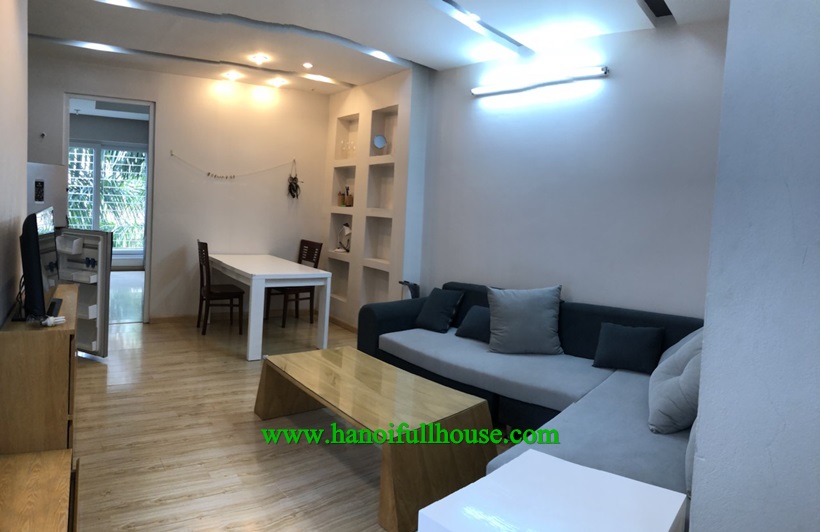 Căn hộ xinh đẹp có nhiều ánh sáng, đủ dịch vụ cho thuê ở Ba Đình