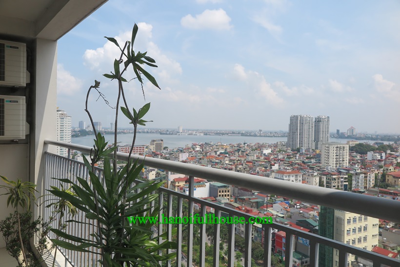 3 bedroom spacious apartment rentals in Ba Dinh, Ha Noi. Long bacony, great view