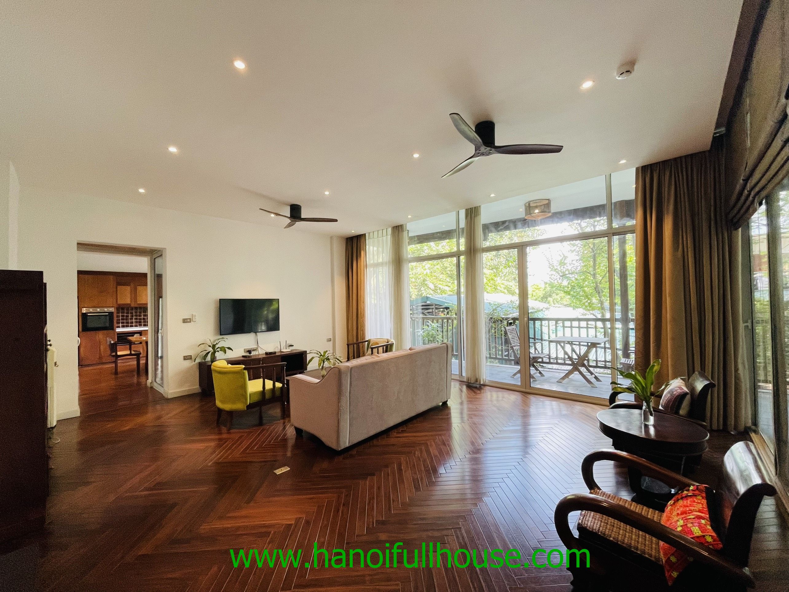 Spacious apartment with 4 bedrooms in West lake to rent 