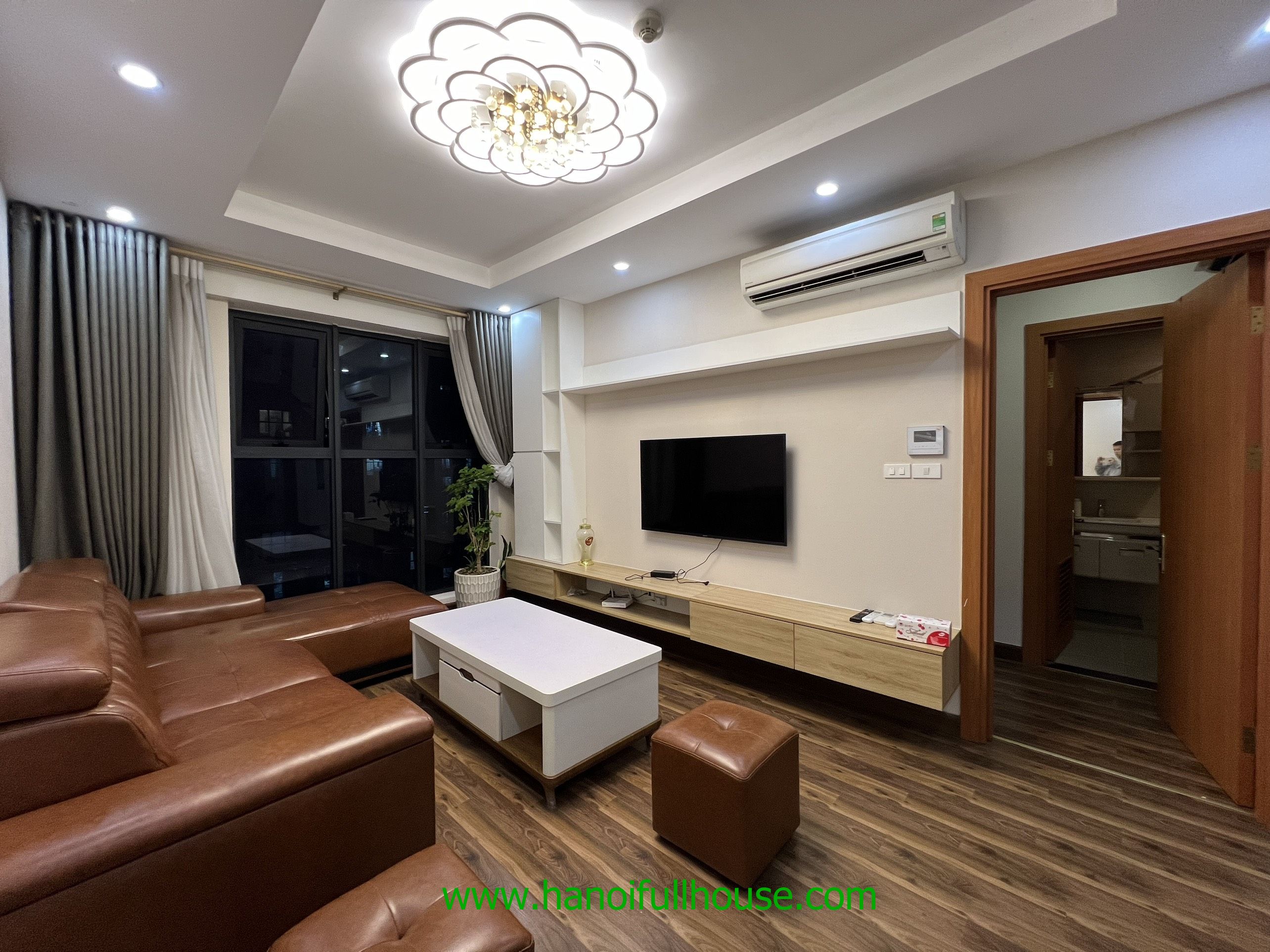 For rent 2 bedroom apartment with full furniture in Goldmark Ho Tung Mau