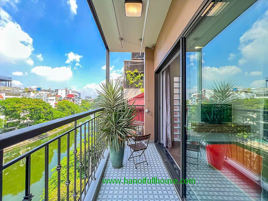 Enjoy lake view 2 bedroom apartment on Yen Hoa str to rent
