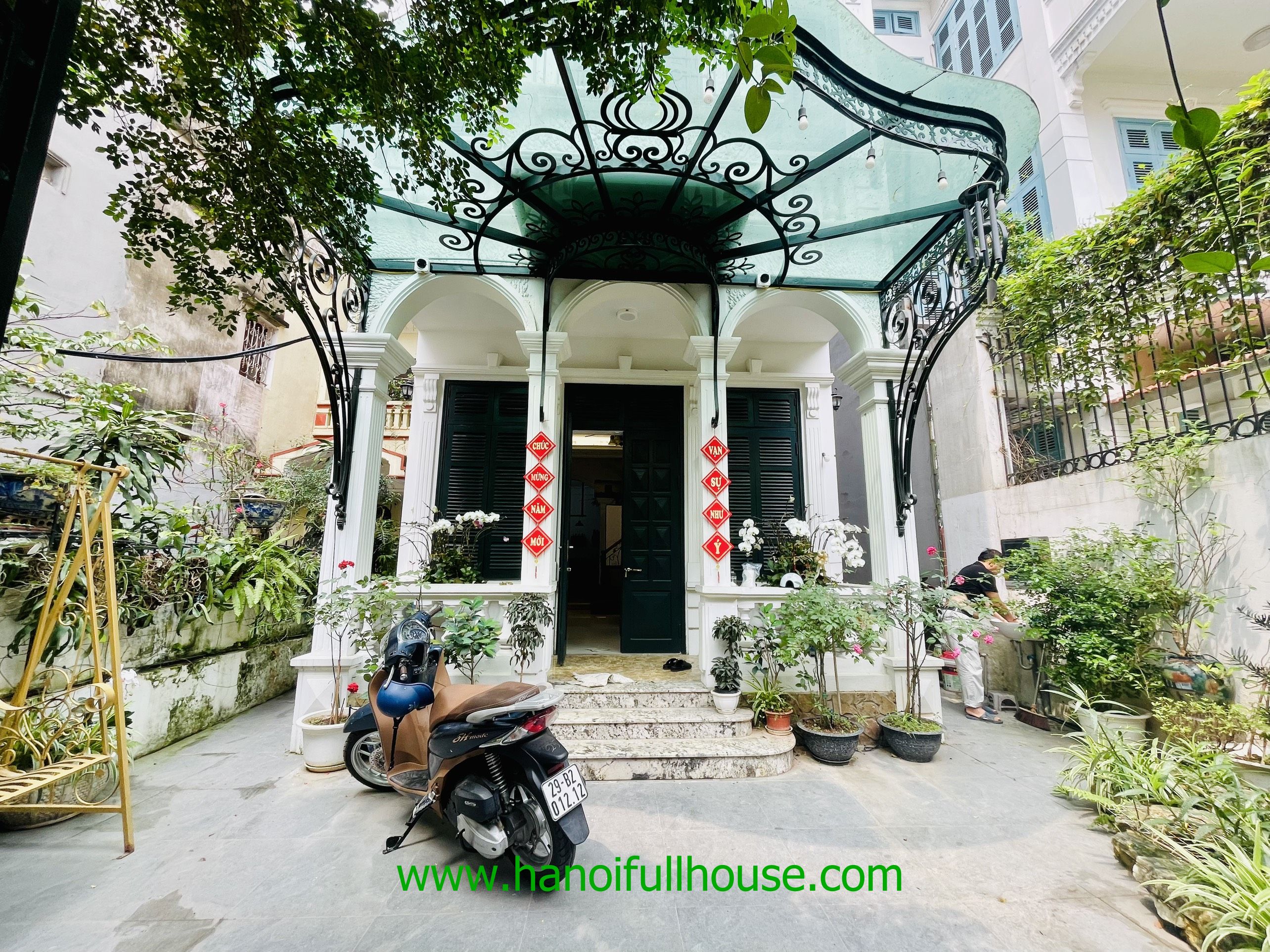 Garden house with 3 bedroom, modern in Tay Ho dist 