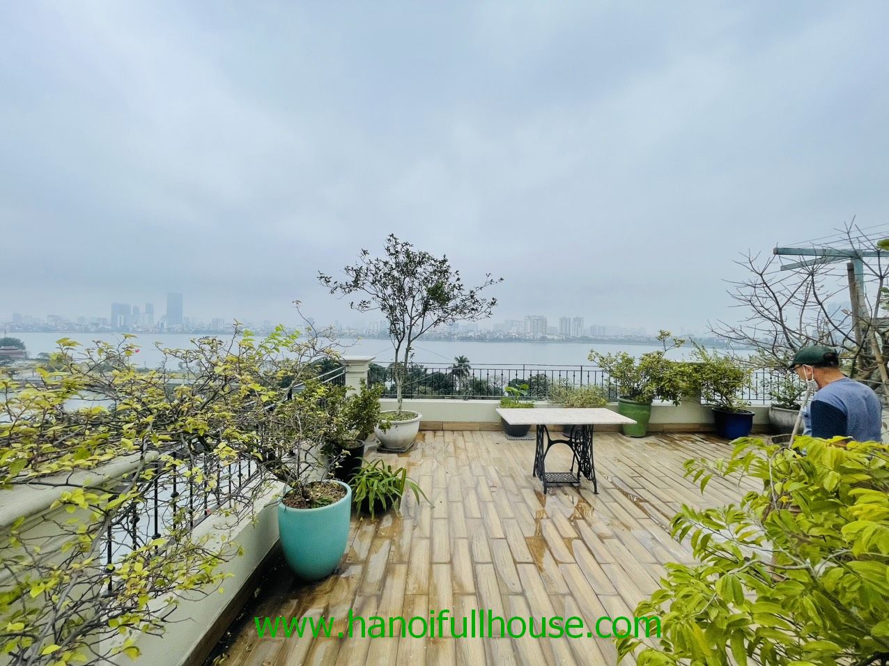 One bedroom apartment in Tay Ho for rent