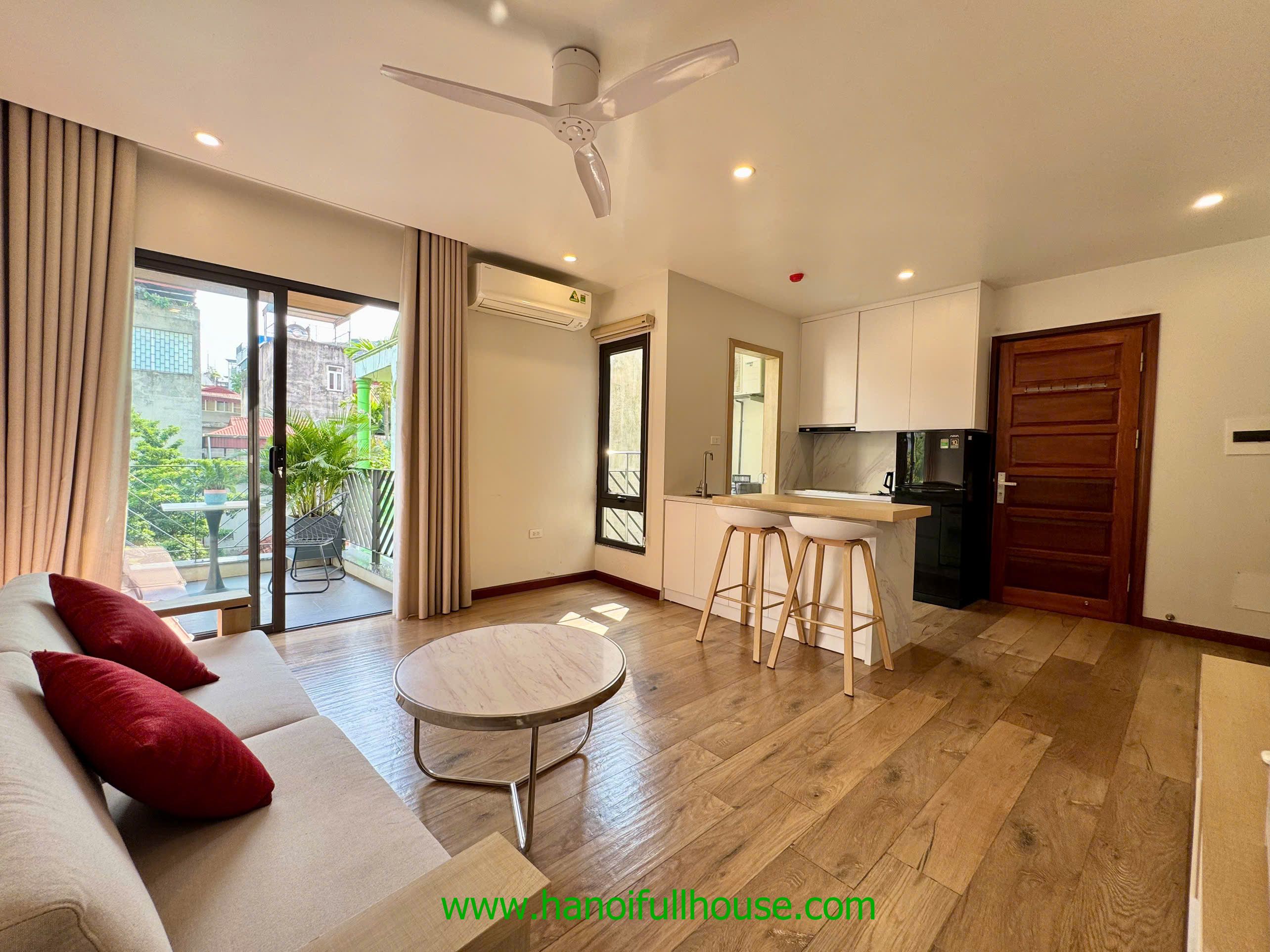 Nice one bedroom apartment with big balcony on Xuan Dieu str