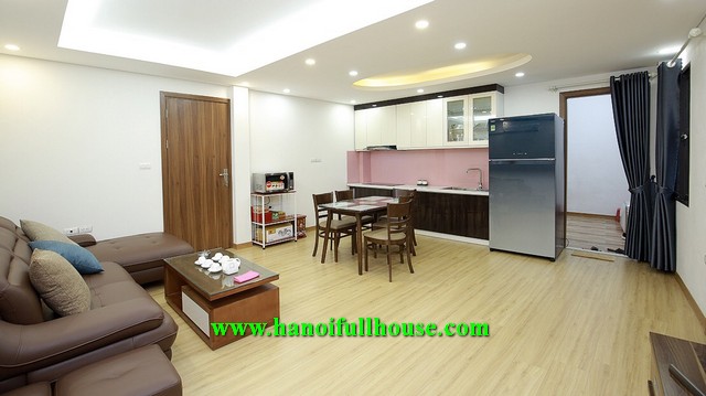 Căn nhà 3 phòng ngủ thiết kế hiện đại, đầy đủ nội thất cao cấp ở Âu Cơ