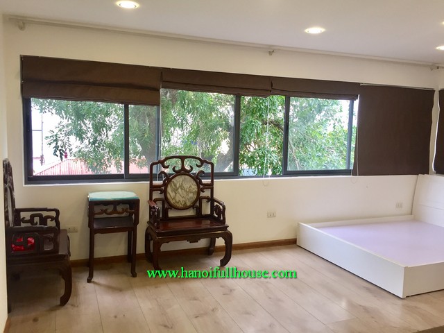 Cho thuê căn hộ 45m giá cực rẻ tại trung tâm Quận Hoàn Kiếm Hà Nội