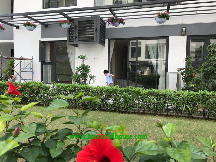 Modern nice apartment is available in Nguyen Huy Tuong Building