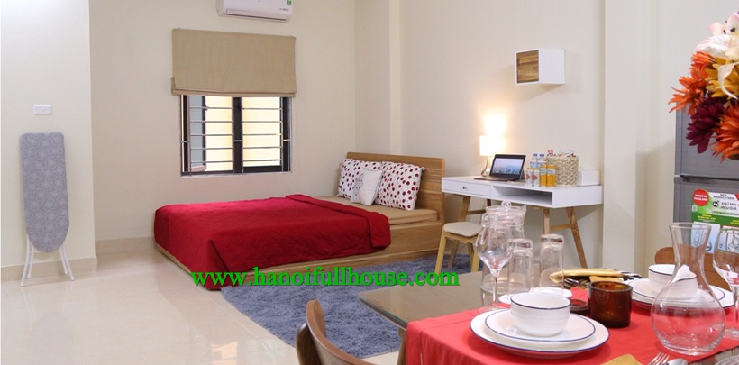 For rent a nice studio apartment, full of light near Nghia Do Park, Cau Giay dist 