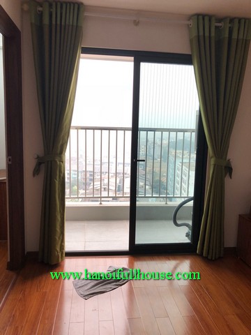 Cho thuê căn hộ hai phòng, đầy đủ nội thất, thiết kế hiện đại, giá siêu rẻ