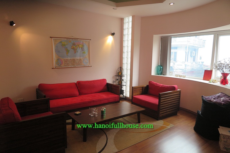 Nice house in Long Bien, four bedrooms with courtyard.1000$/month