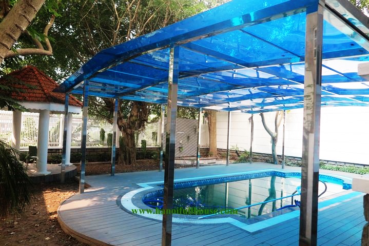 Extremely large garden pool villa for rent or office in Au Co - Tay Ho