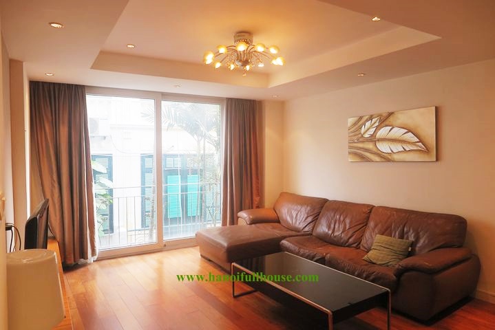 Cheapest apartment in Tay Ho dist,  2 bedroom, fully furnished, full of light