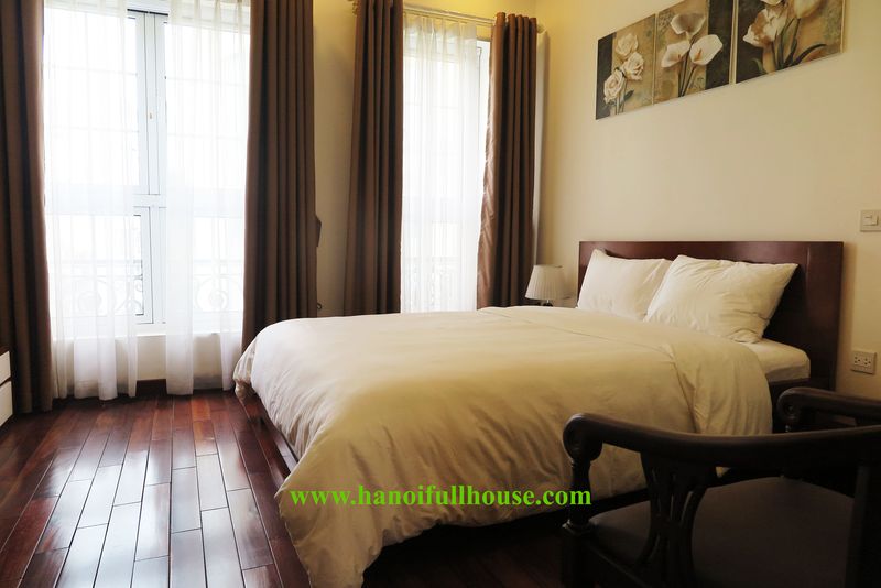  Serviced apartment with 2 bedrooms with a balcony, European style for rent in Truc Bach