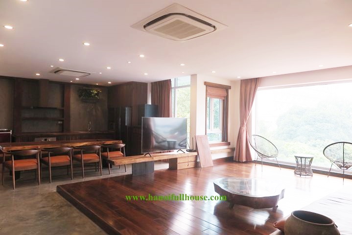 3 BHK apartment for rent on high floor with beautiful West Lake view