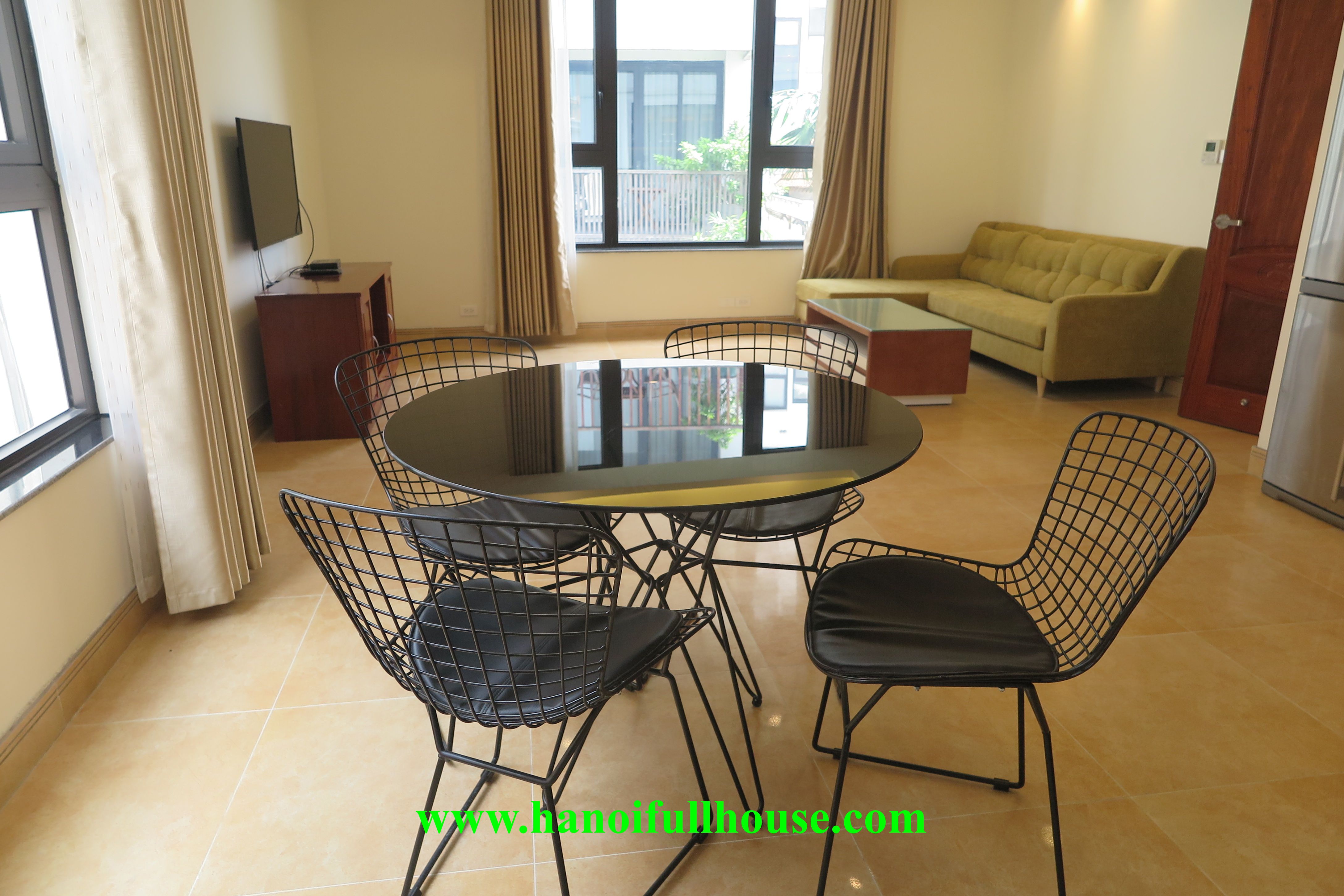 3 bedrooms apartment in Xom Chua street, plenty of light, quiet and lovely. 