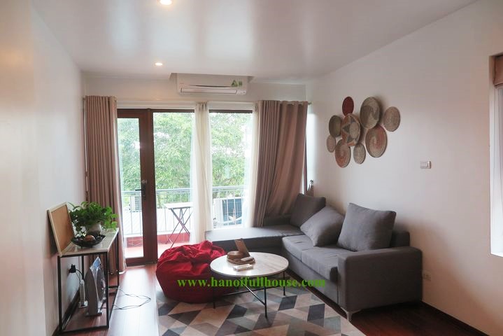 Nice and cheap 2-bedroom apartment on To Ngoc Van street for rent